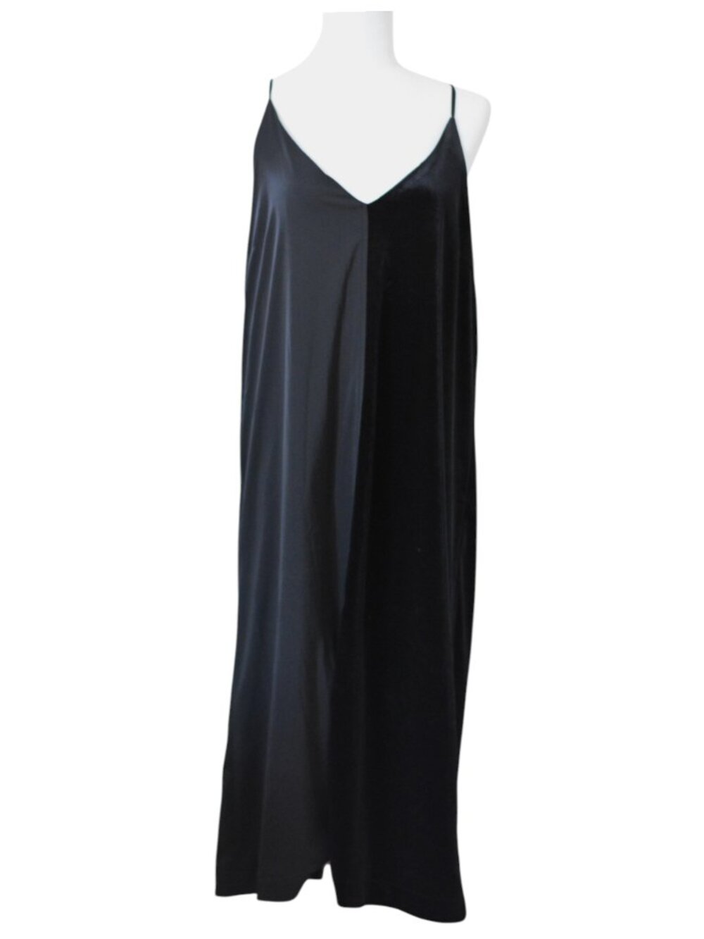 C’est Moi Black Velvet Maxi Cami Dress – M/L – NWT